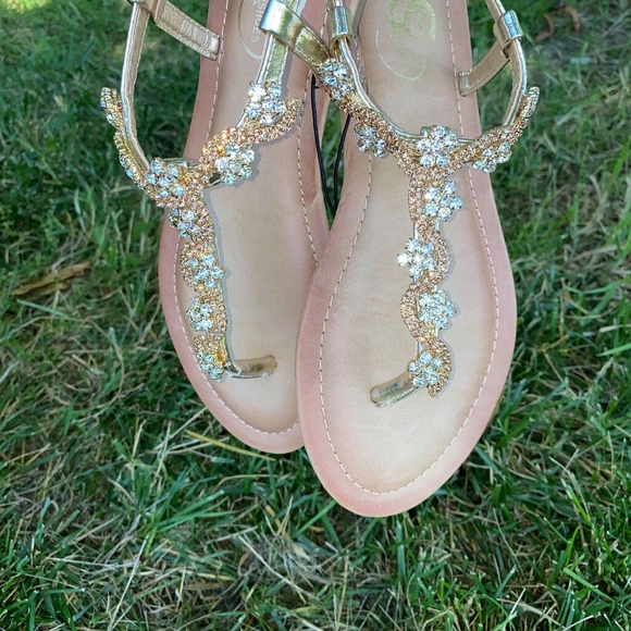 Shose - Picture 3 of 3